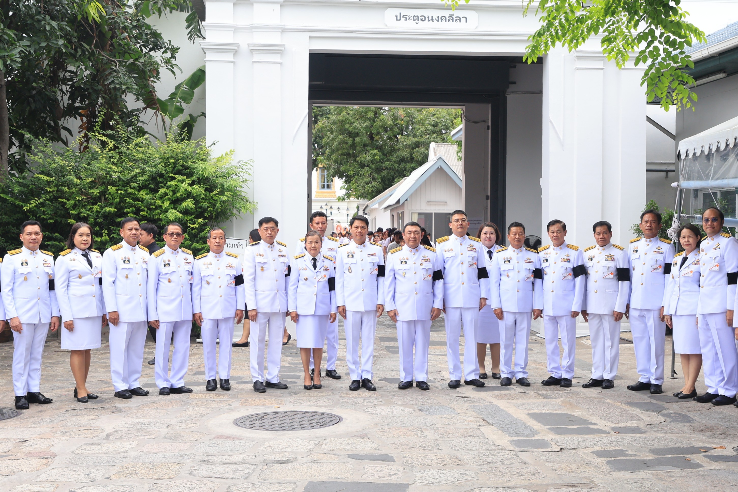 title - ส.ป.ก. ร่วมเข้าเฝ้าฯ ในพระพิธีธรรมสวดพระอภิธรรมพระศพสมเด็จพระเจ้าลูกเธอ เจ้าฟ้าพัชรกิติยาภา นเรนทิราเทพยวดี กรมหลวงราชสาริณีสิริพัชร มหาวัชรราชธิดา